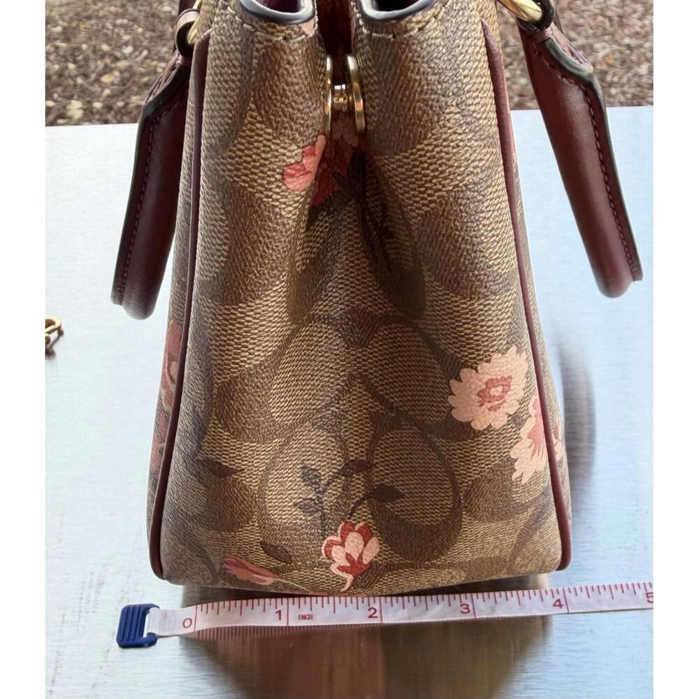 Coach Surrey Signature Canvas Pink Floral Print NWOT 12x9 - Picture 14 of 15